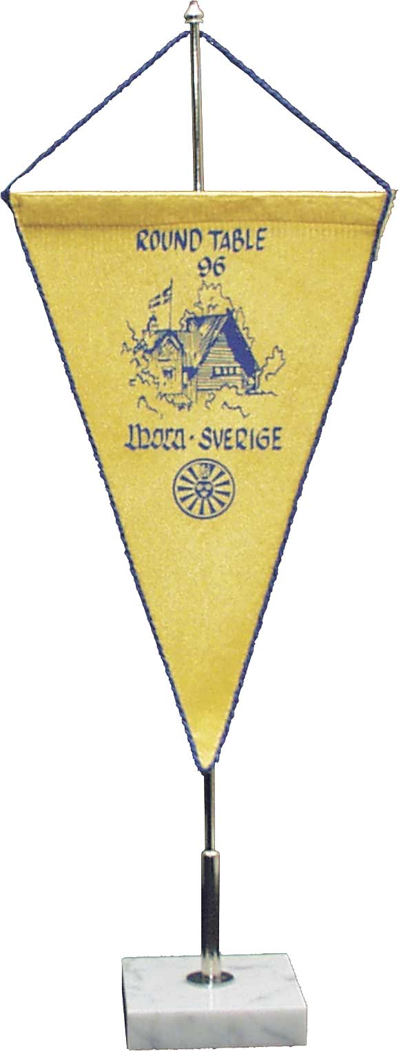 Medium pennant (double silk)